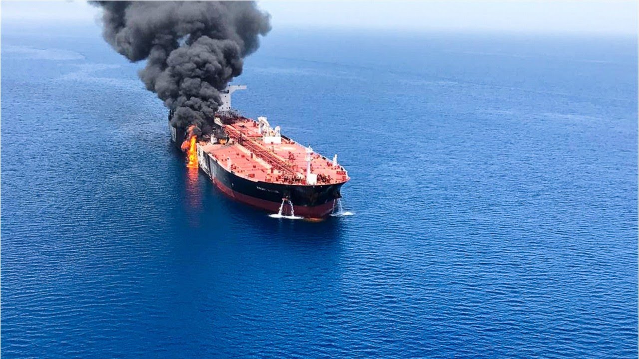 "نصف" شدن نفتکش ژاپنی در سواحل موریس