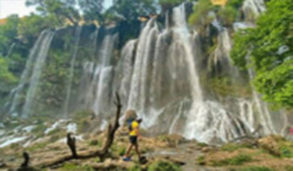 ویدیوی زیبا از آبشار «زرد لیمه»