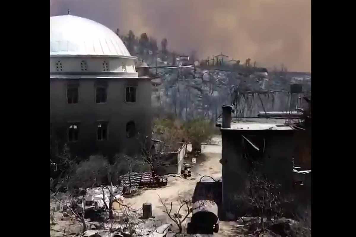 آتش سوزی وحشتناک در ترکیه