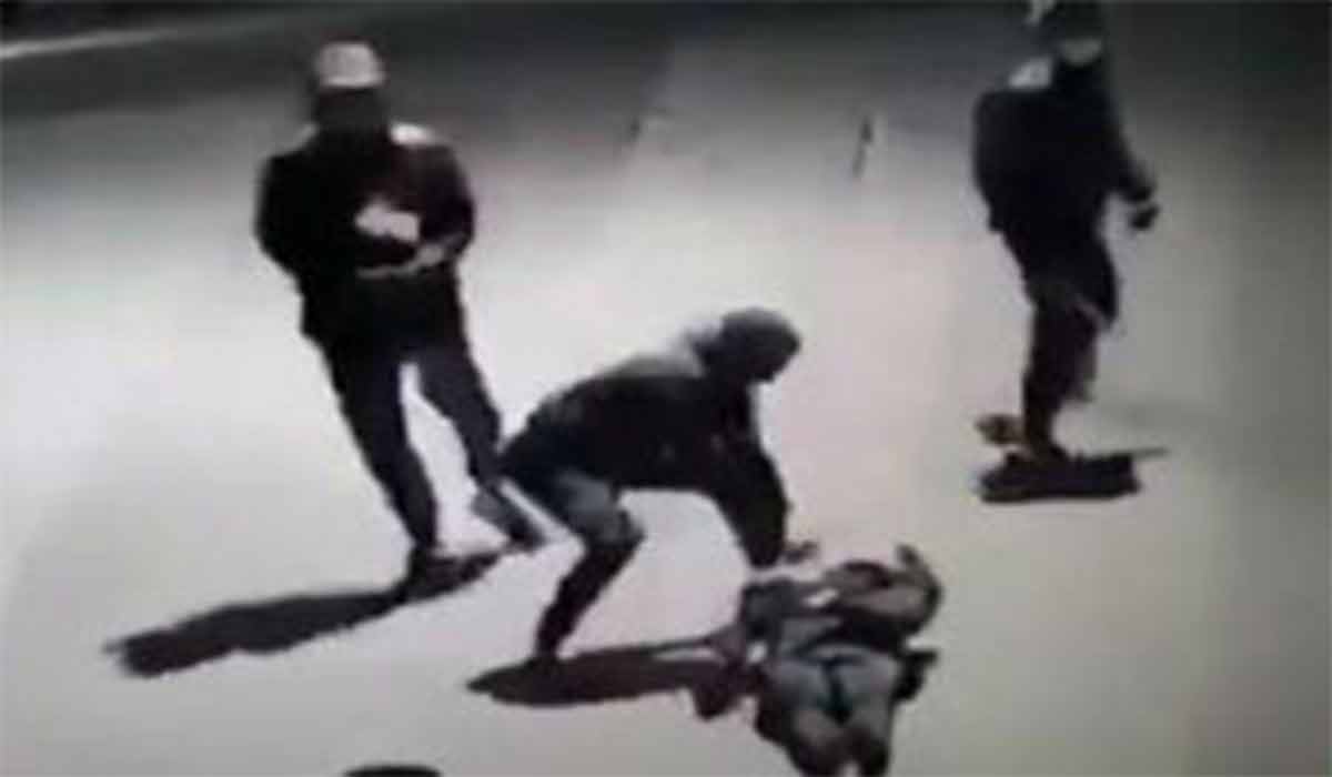 تصاویری تکان‌دهنده از حمله به یک نوجوان خارجی در پاریس