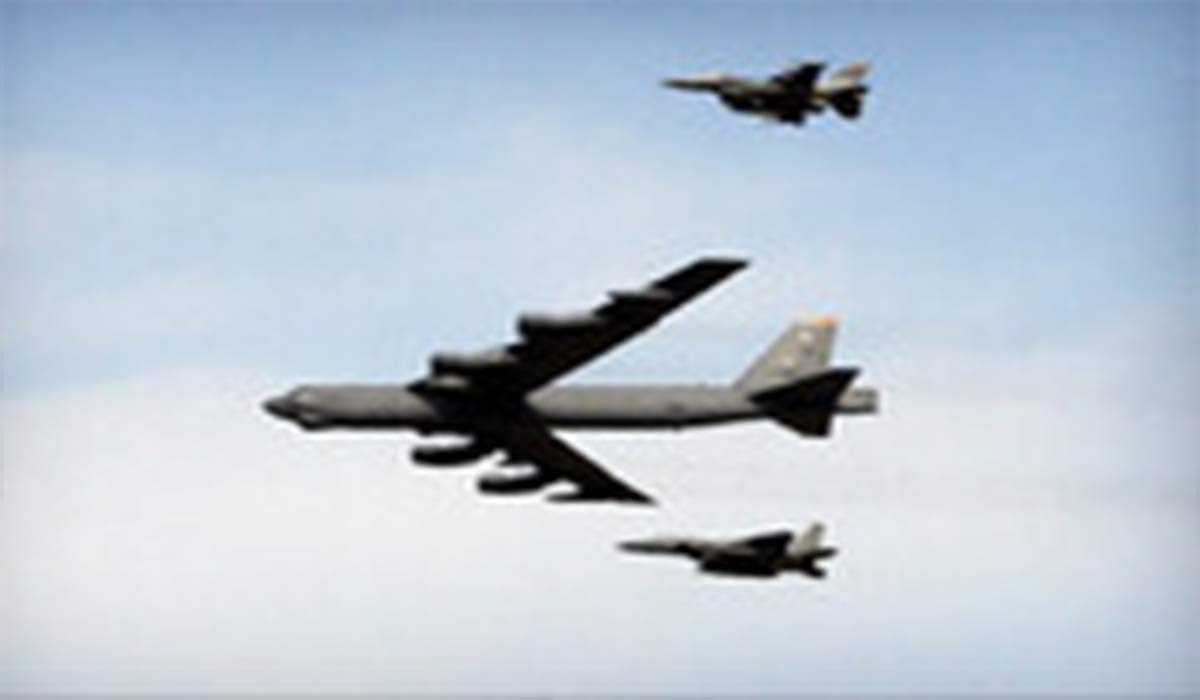اشراف پدافند هوایی ایران بر بمب‌افکن‌های B52 آمریکا