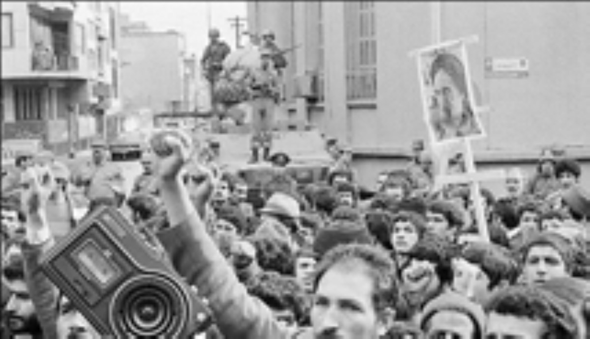 سرود انقلابی / از این انقلاب ایران زنده شد