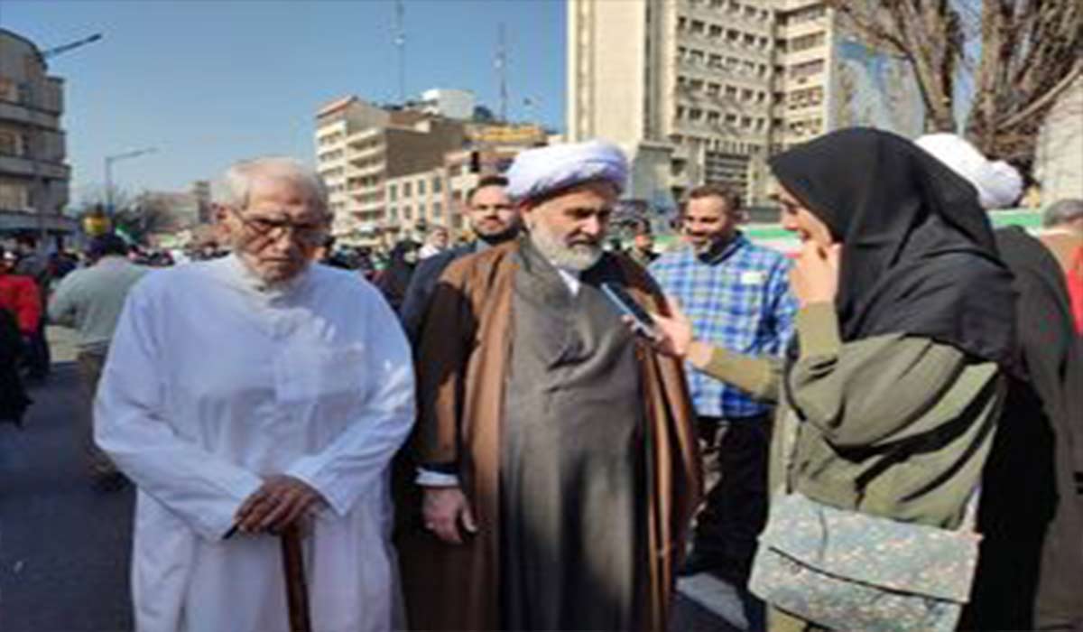 صحبت‌های حجت الاسلام حسین طائب در حاشیه راهپیمایی