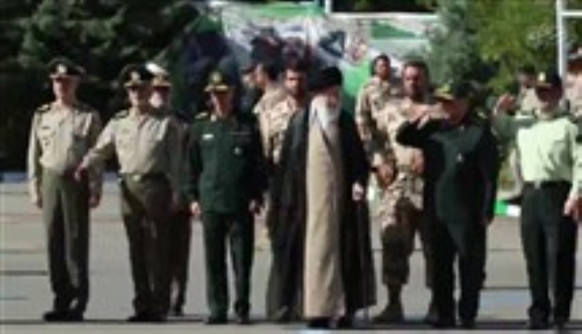 بیانات رهبر معظم انقلاب در دیدار فرماندهان و کارکنان نیروی دریایی سپاه پاسداران انقلاب اسلامی (صوتی - 1394/07/15)