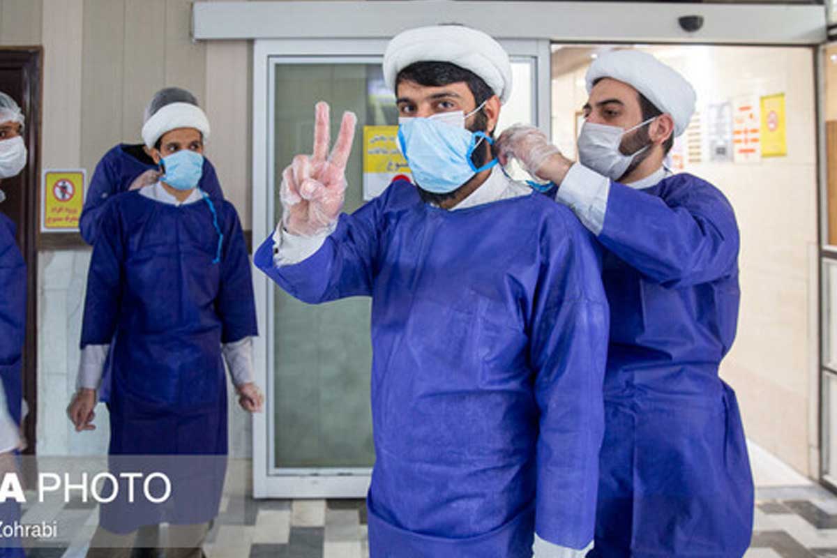 طلبه جهادی در بیمارستان کرونایی