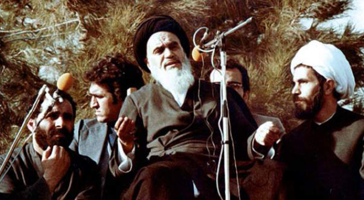 اولین سخنان حضرت امام خمینی(ره) در بدو ورود به ایران
