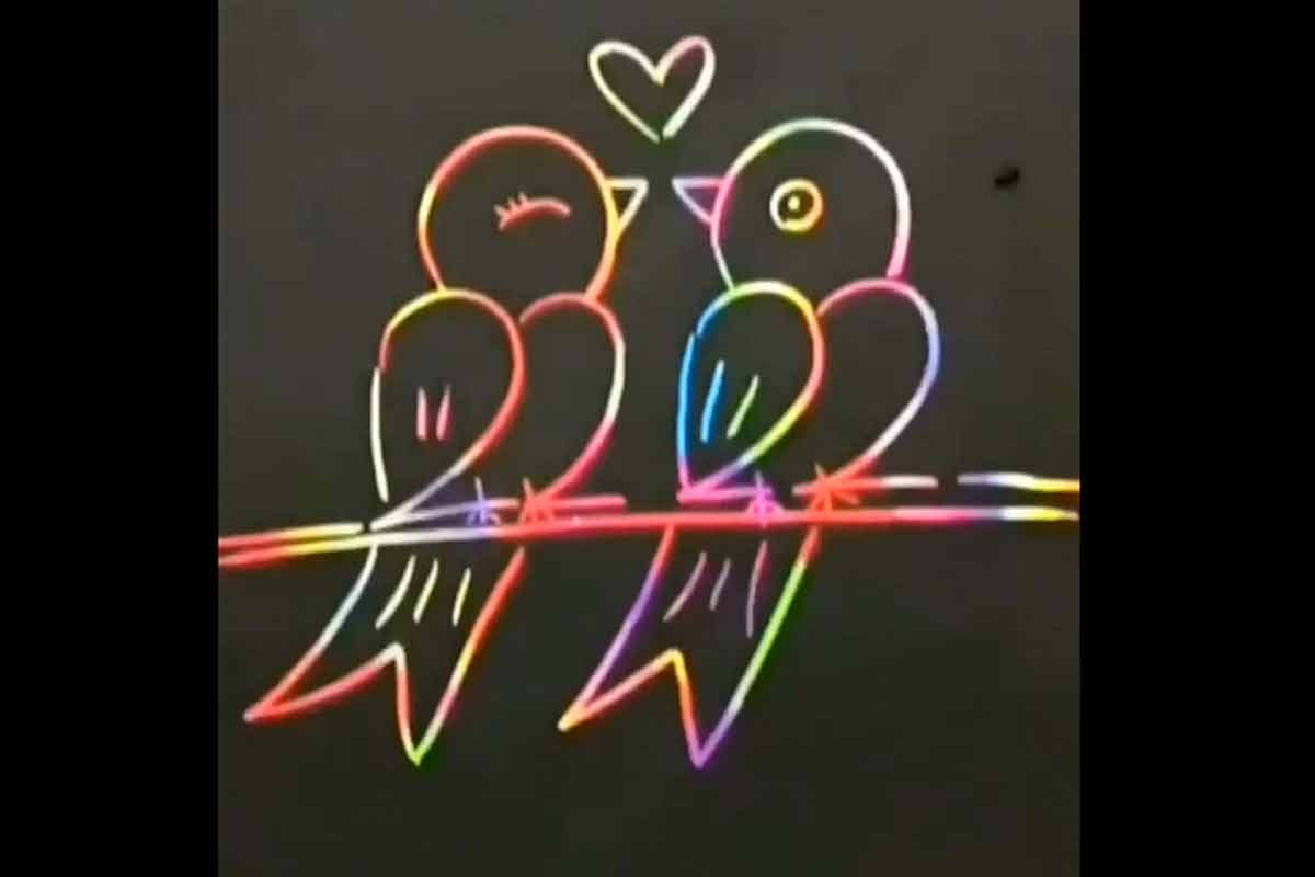 نقاشی خلاقانه پرنده های عاشق