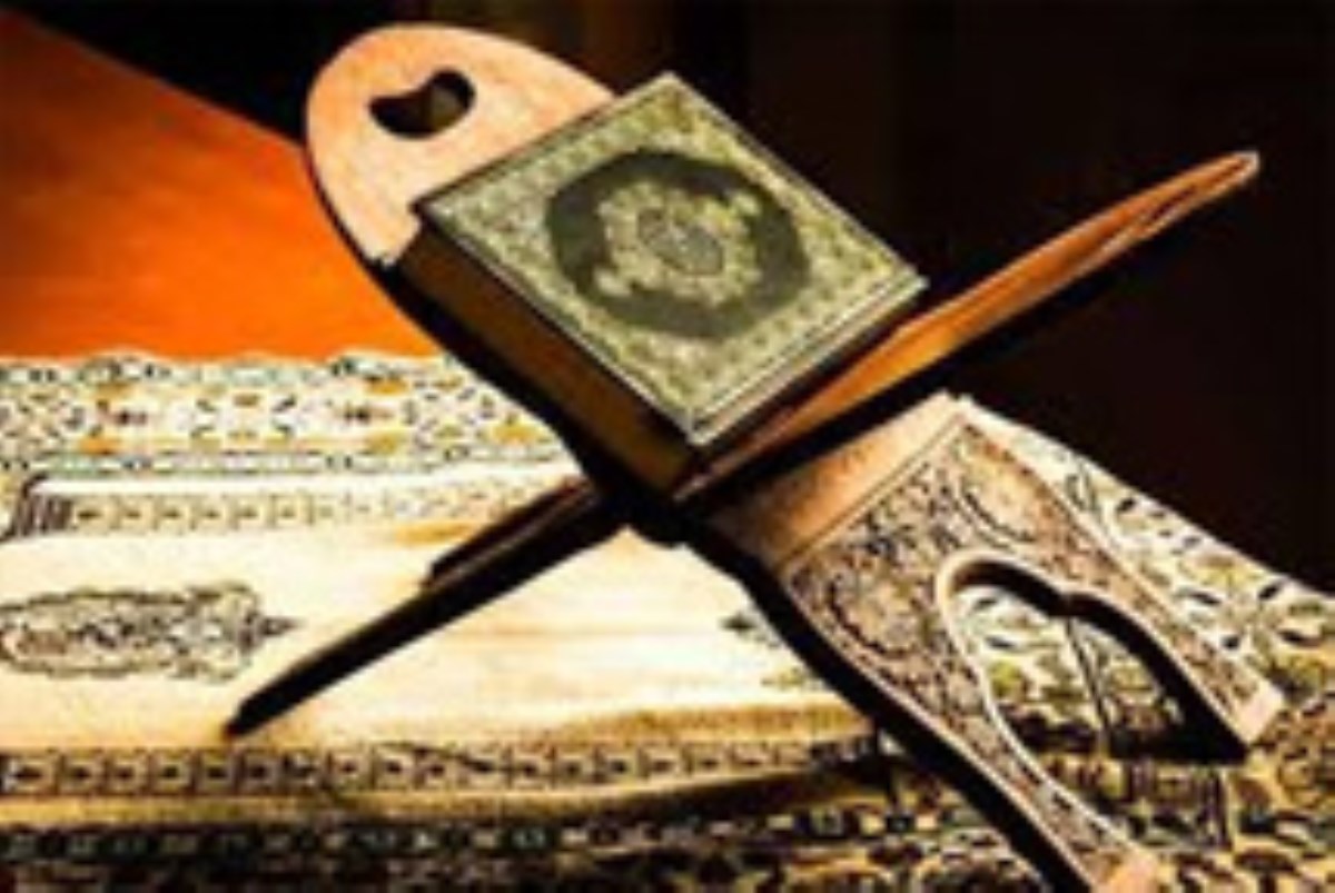 استاد پرهیزگار: ارزش حفظ قرآن نزد علما
