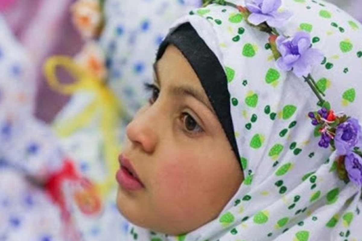 علاقه کودک به روسری و حجاب/ دکترمجید همتی