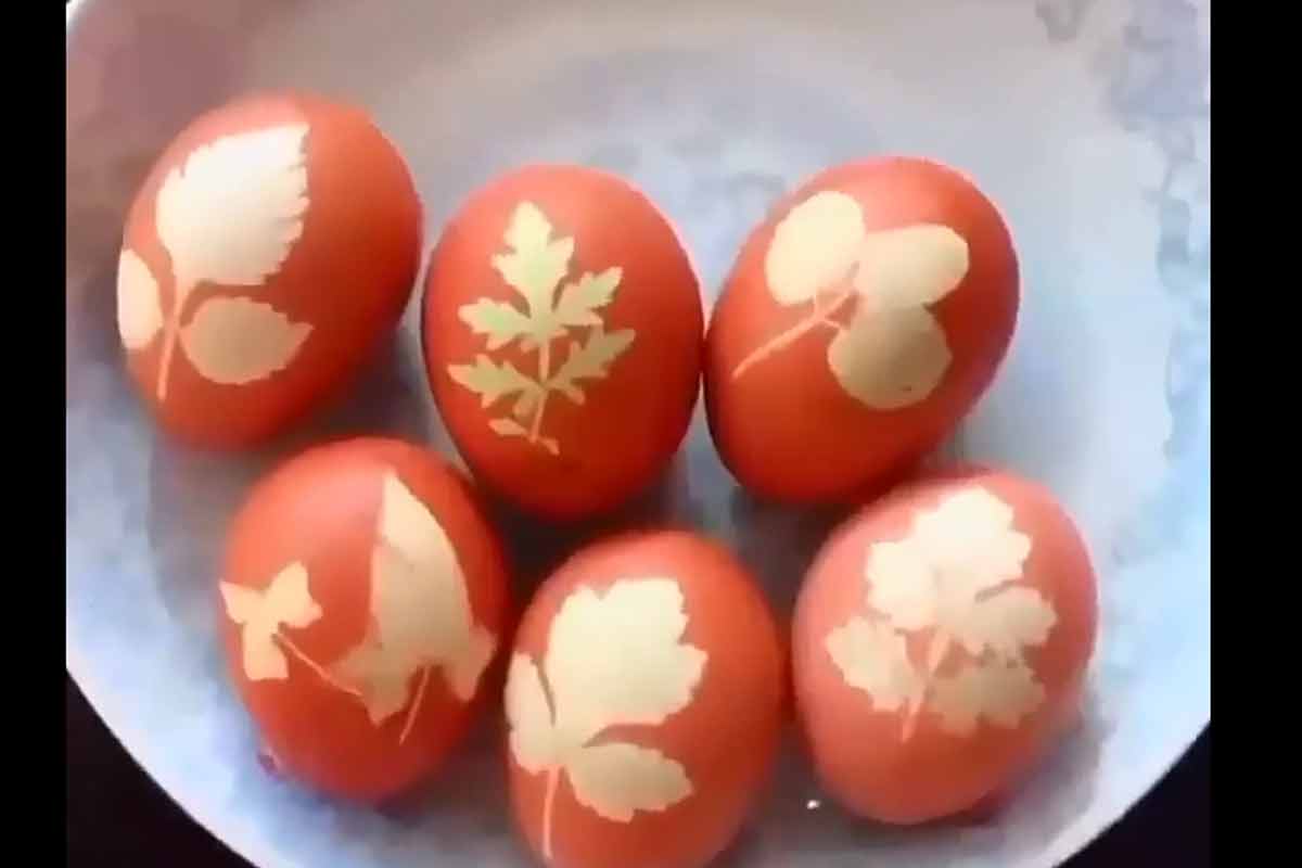 تزیین برگ روی تخم مرغ سفره هفت سین