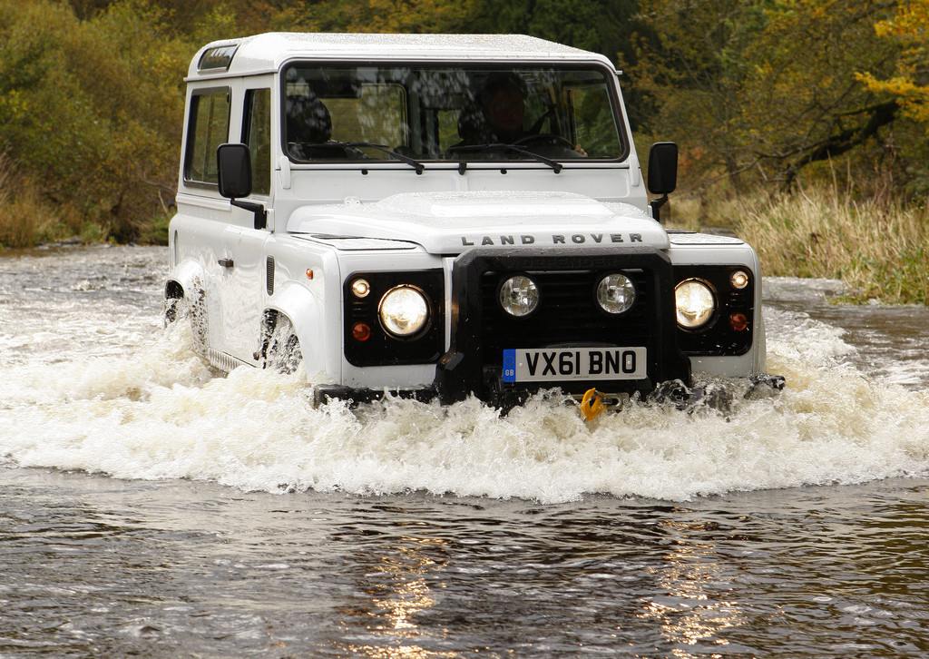Land Rover-Defender