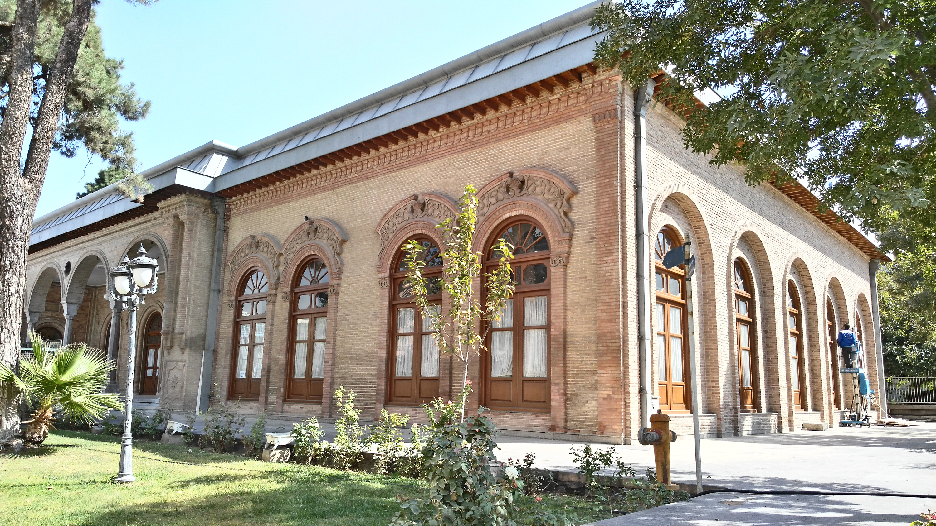 عمارت بهارستان