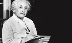 اینشتین علیه هیتلر