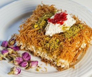 طرز تهیه غذای ملل فرنی با کادایف