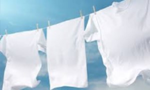 بایدها و نبایدهای شستن لباس‌های سفید که نباید از دست بدهید