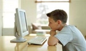 تاثیر كامپیوتر و اینترنت بر كودكان و نوجوانان