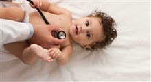 چه زمان تماس با پزشک اطفال یا مرکز اورژانس ضروری است؟