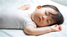 در صورت امتناع کودک از خواب نیمروزی چه باید کرد؟