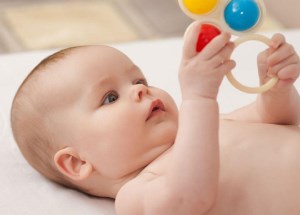 تقویت هوش نوزاد با ۶ راهکار هوشمندانه