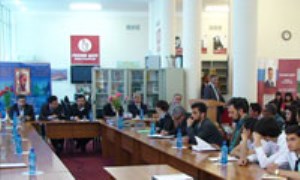 موقعيت زبان و ادبيات فارسي در دانشگاههاي آمريکا