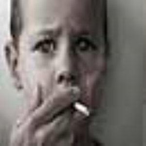 نقش والدین در پیشگیری از سیگار کشیدن نوجوانان