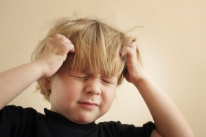 علت سردرد کودکان و راه های پیشگیری از آن چیست؟