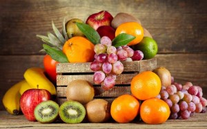 آیا بهتر است میوه‌ها و صیفی‌جات را با پوست مصرف کنیم؟