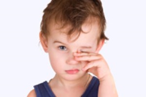 ناراحتی چشم در کودکان و درمان آن