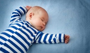 مقدار خواب مورد نیاز نوزادان