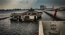 وقتی سیل شدید در جنوب چین یک خانه را به داخل رودخانه می اندازد!