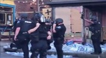 رفتار وحشیانه پلیس نیویورک با معترض 75 ساله