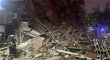 ریزش ساختمان در شهر حلب سوریه بعد از وقوع زلزله
