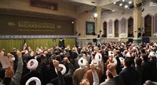 لحظه ورود رهبر انقلاب به حسینیه امام خمینی(ره)