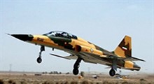 اولین حضور هواپیمای جنگنده ایرانی کوثر در روز ارتش