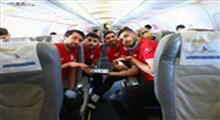 منچ بازی اعضای تیم ملی فوتبال در هواپیما