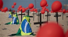 پرواز هزاران بادکنک قرمز در اعتراض به افزایش قربانیان کرونا