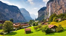 دره لاتربرونن بهشتی با ۷۲ آبشار در دامنه های کوه آلپ سوئیس