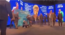 وقتی به کاپ جام جهانی در تهران هجوم می برند!