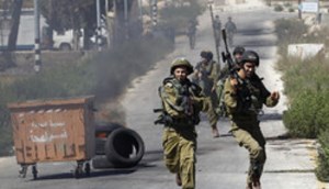 فرار سربازان صهیونیستی از دست فلسطینی‌ها