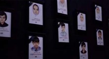 گریه خبرنگار آمریکایی در خانه دانش‌آموزان شهید میناب