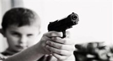 کشف تفنگ نیمه خودکار در کوله پشتی دانش‌آموز هفت ساله آمریکایی