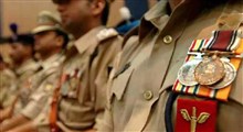 وظیفه جدید پلیس هند پس از تعطیلی یکی از معابد در هند