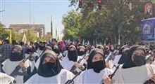 رژه بانوان کفن پوش در مراسم ۳۱۳ هزار نفری جانفدایان