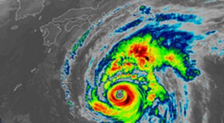 زنگ خطر طوفان مهیب  هاگیبیس در ژاپن