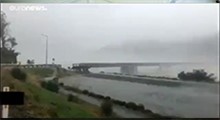 فروریختن یکی از بزرگترین پل‌های نیوزیلند بر اثر سیل!