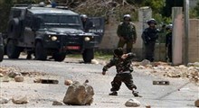 شجاعت کودک فلسطینی در برابر نیروهای اشغالگر