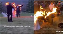 وقتی عروس و داماد خودشان را آتش می زنند!