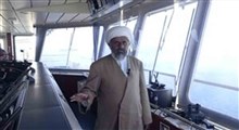 اقامه نماز امام جمعه هرمز روی کشتی آمریکایی!