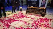 پنجره‌ متفاوتی به اشتیاق و اشک‌های مردم عزادار هنگام زیارت مزار رهبر شهید انقلاب