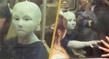 آدم فضایی در مترو نیویورک
